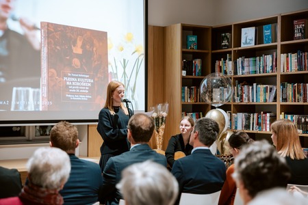 Knjižnica »odprla« nova vrata mladim (19)